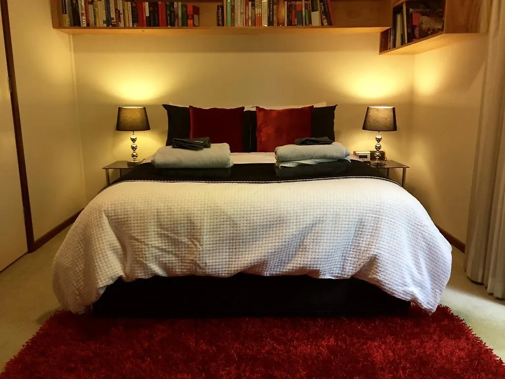 ***** Frühstückspension Georgie'S Boutique B&B Tuggeranong Australien